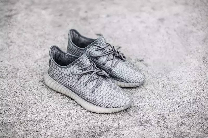 AJ副总裁上脚 KAWS x AJ4 黑色版本AG旗舰厅网站